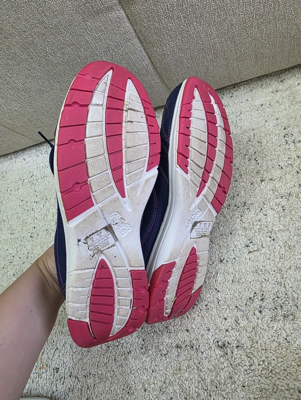 Women’s Ryka Size 12 Navy Athletic Sneakers with Pink Stitching and Aqua Lining